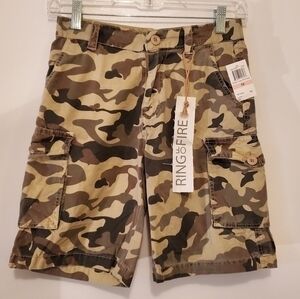 NWT Ring of Fire Camouflage Shorts
